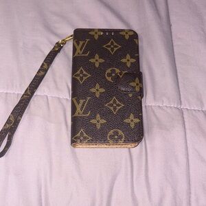 Luxury Monogram Phone Case - Black and Gold